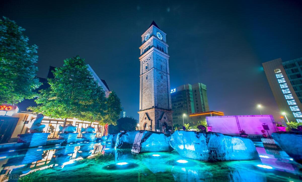 泰州:江苏北部的璀璨明珠 泰州,这座位于江苏北部的城市,以其深厚的