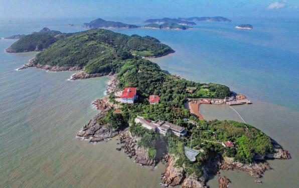 舟山群岛的无人岛:美好的梦想 舟山群岛是我国最大的群岛,它静静地躺