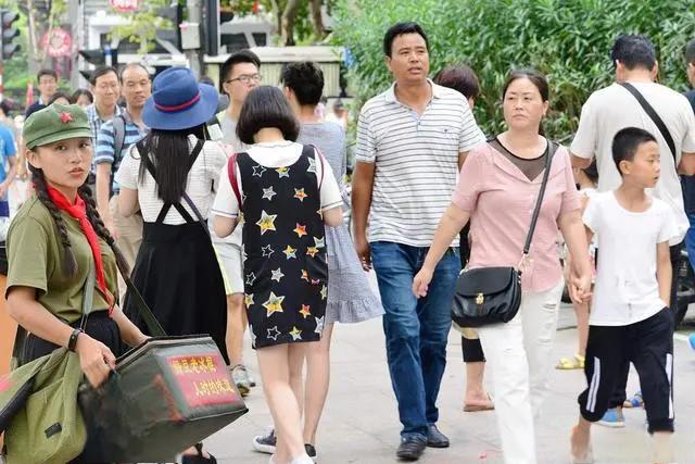 小县城里做什么生意好(小县城里做什么生意容易一点)