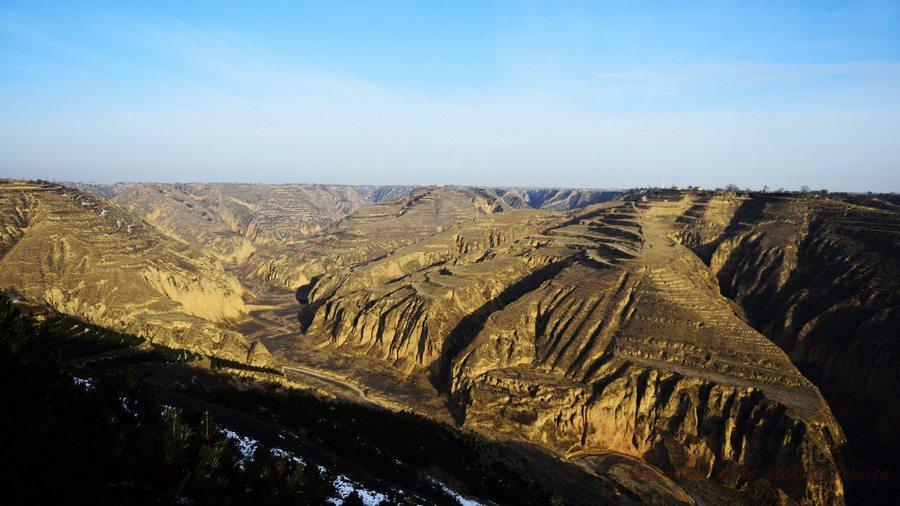庆阳:历史文化与自然风光的瑰宝 庆阳,这个隐藏在黄土高原中的瑰宝,以