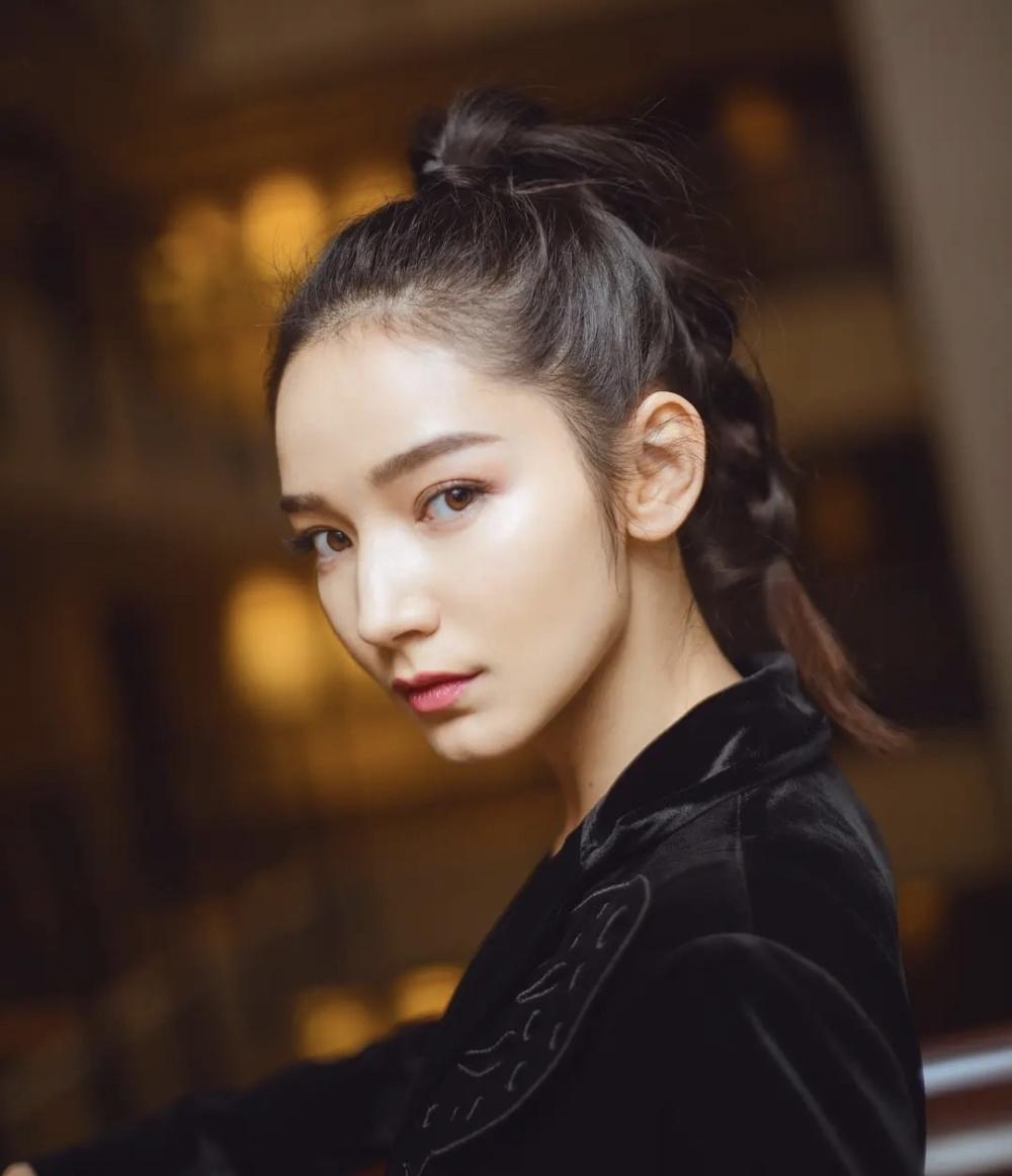 代斯:演技有余,命运不济,娱乐圈的遗珠 扮演承妍的演员代斯,虽然演技