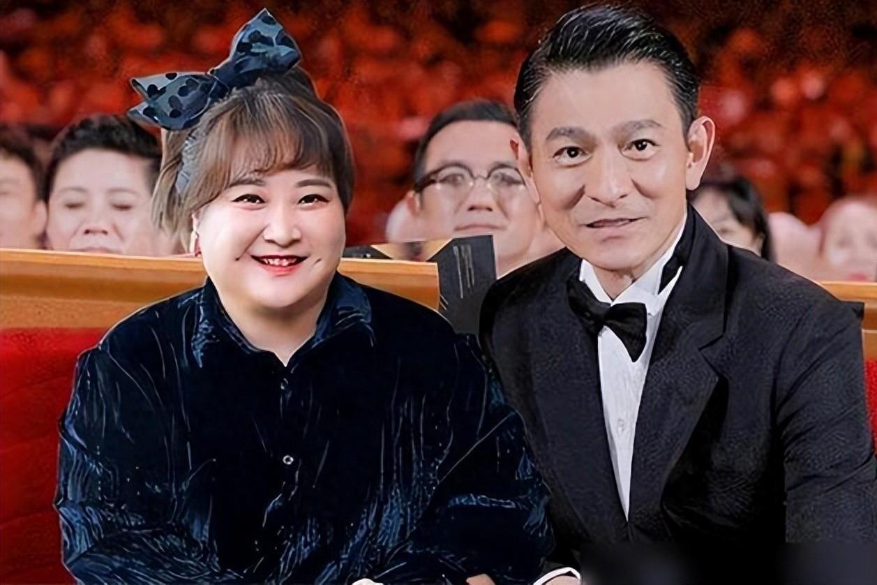 刘德华曾喊话贾玲可以演他夫人,现在贾玲成功减肥了,外观完全符合要求