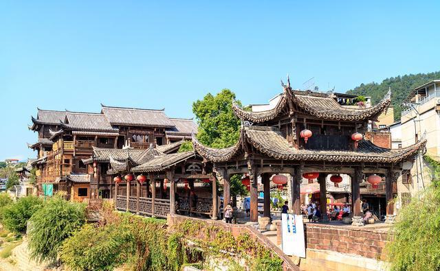 龙岩市是一个充满历史与文化底蕴的地方,拥有无数令人心动的风景名胜