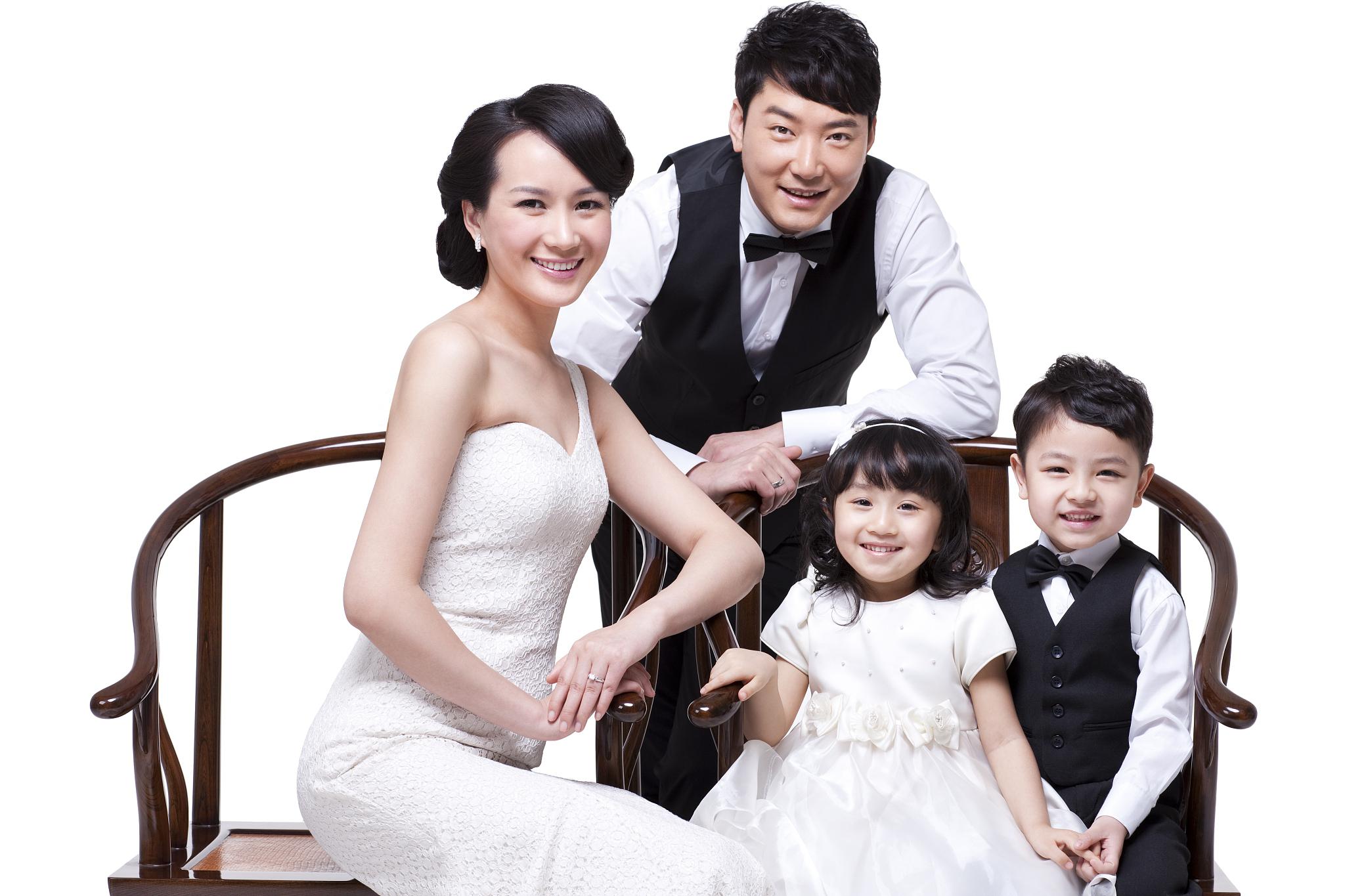 用金镯子传递的亲情与沟通:一个婆婆的觉醒 张丽华和丈夫不辞辛劳地