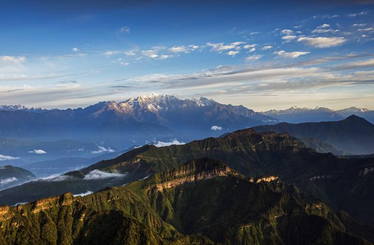 雅安市牛背山景区图片