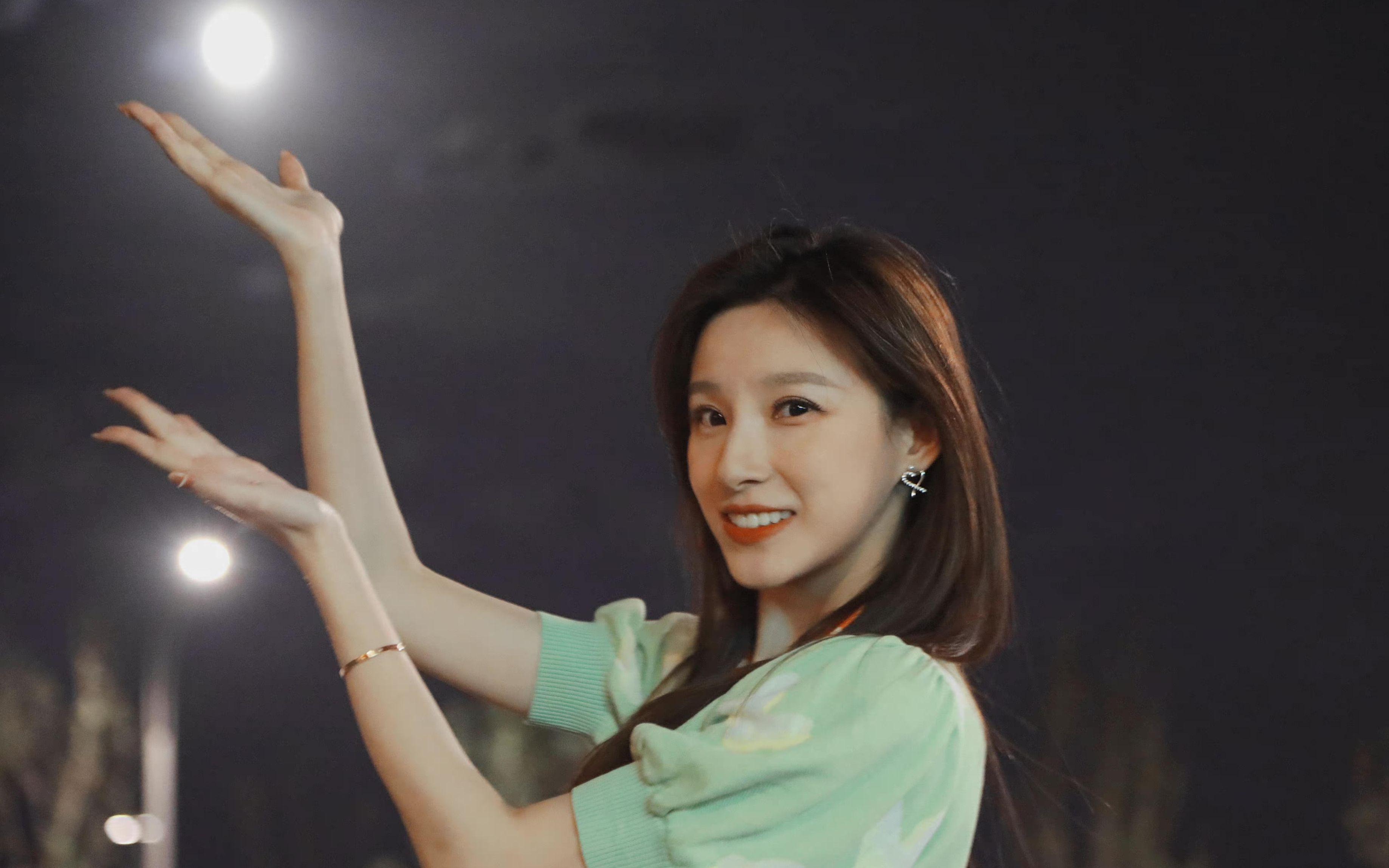 马凡舒澄清封杀传闻,点赞白敬亭粉丝表明立场 央视主持人马凡舒因