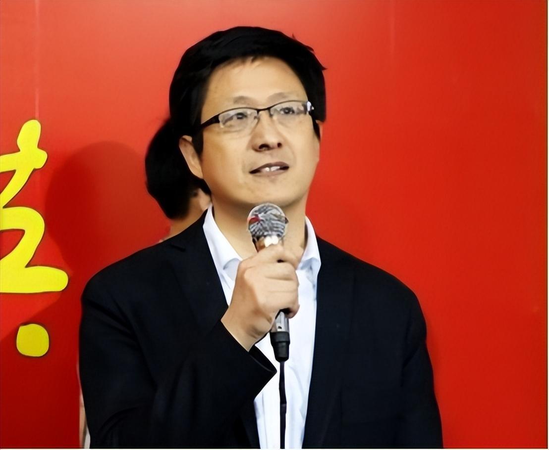 劳春燕夫妇:才华与努力的典范 劳春燕的丈夫裘正义是1982年浙江省高考