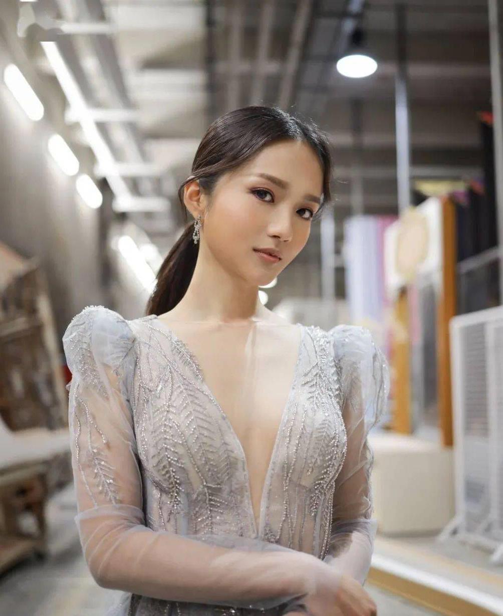 人生惊喜连连 2018年香港小姐亚军邓卓殷与tvb艺人郭子豪的恋情持续近