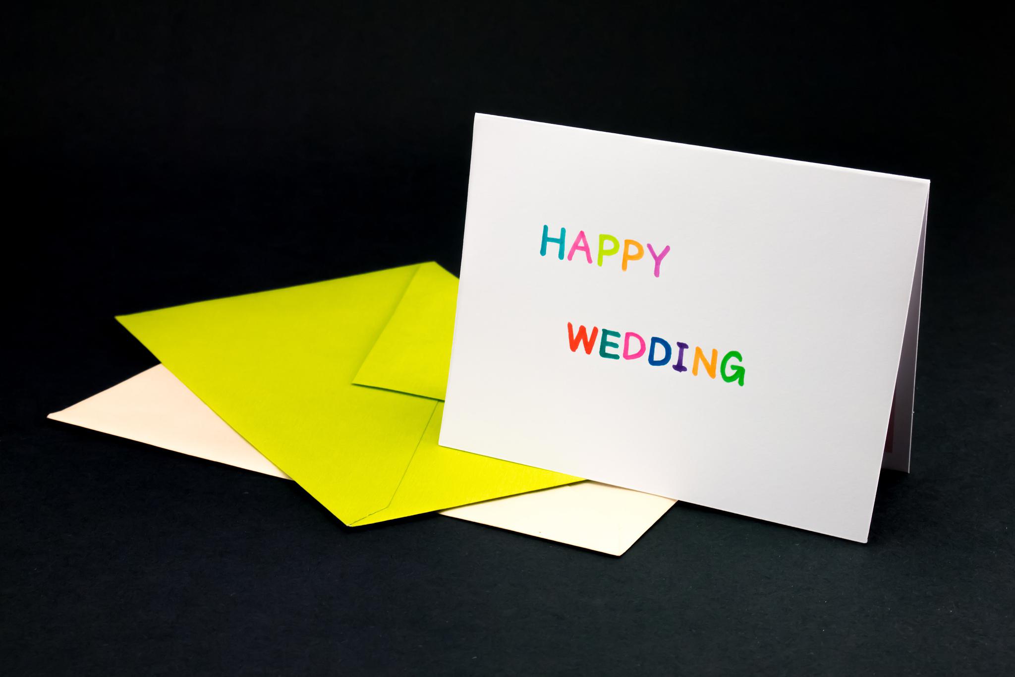 卡片:情感交流的细腻桥梁 在繁忙的生活中,我们往往忽视了与朋友之间