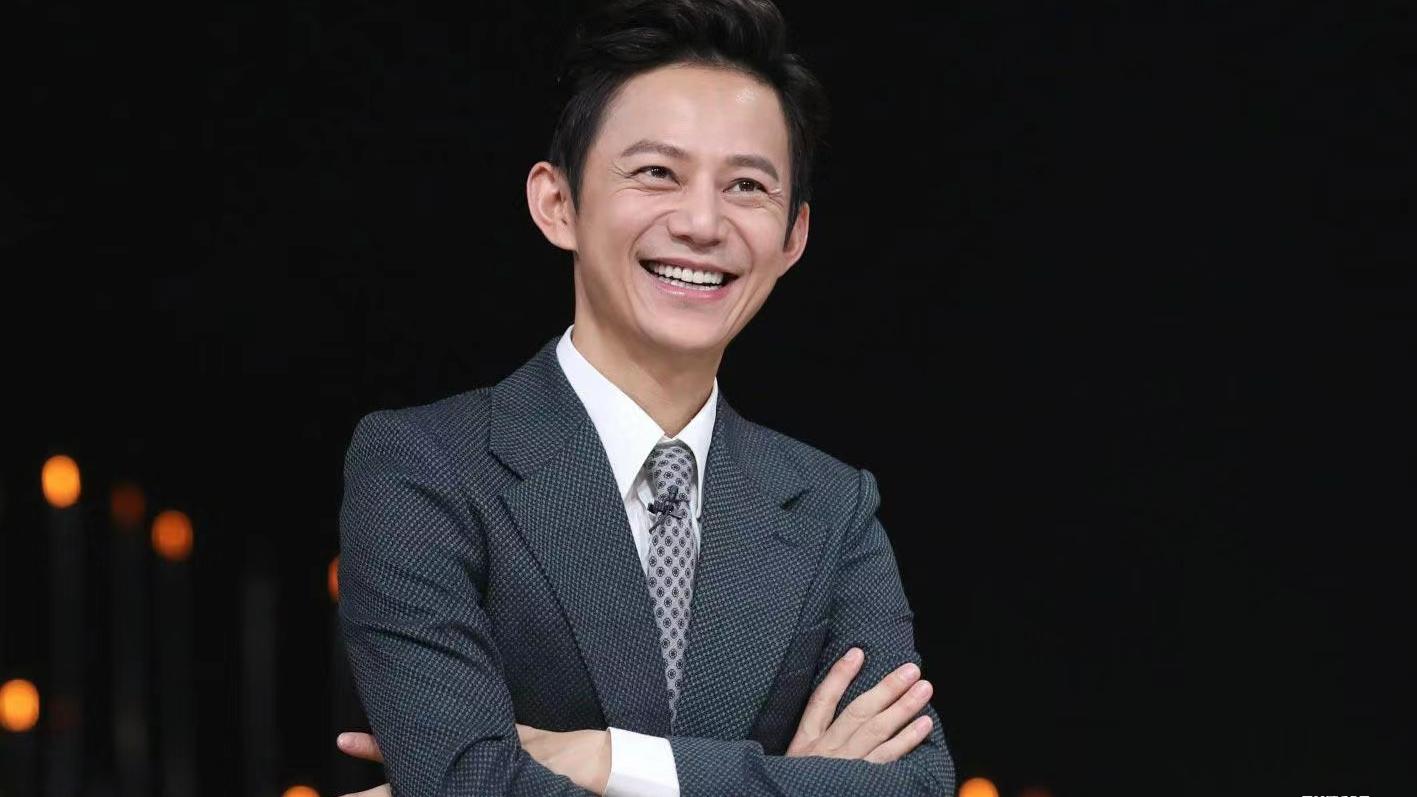 何炅《声生不息·家年华》:用音乐织就家的温暖 何炅的深情告别声生不