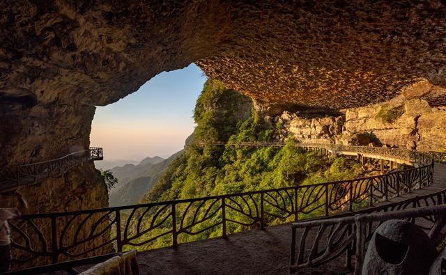 本文将为你介绍金佛山178公里环山自驾之旅的路线和景点,让你尽享南川