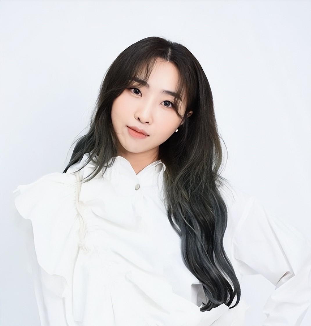 yg最丑女爱豆,前辈公开嫌弃 孔敏智是2ne1的成员之一,被戏称为"丑女团