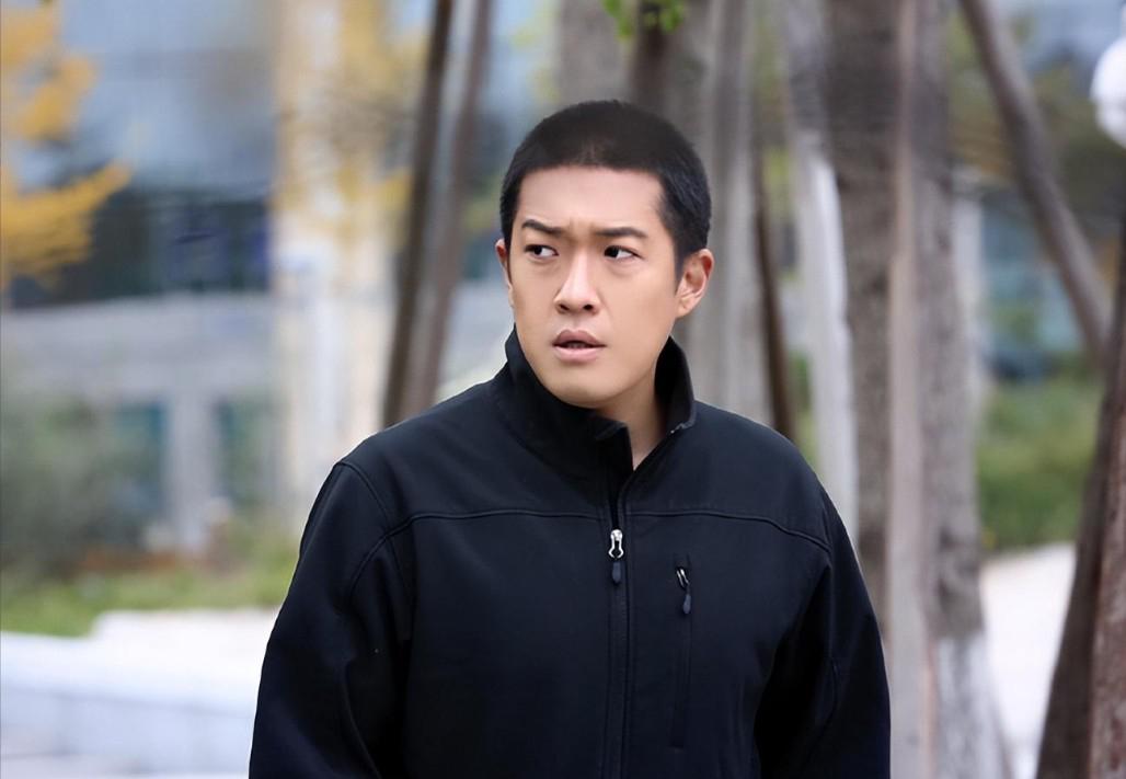 张丰毅:儿子我一直爱你 张丰毅与儿子张博宇之间的父子情,或许曲折