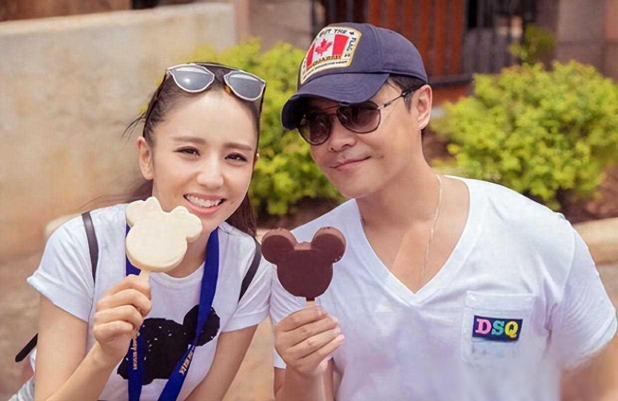 陈思诚,佟丽娅亲子游:离婚夫妻的和谐相处与未来展望 陈思诚和佟丽娅