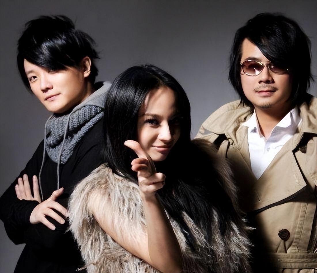 阿沁单飞,独立音乐创作人的新篇章 飞儿乐队的灵魂人物阿沁要单飞了