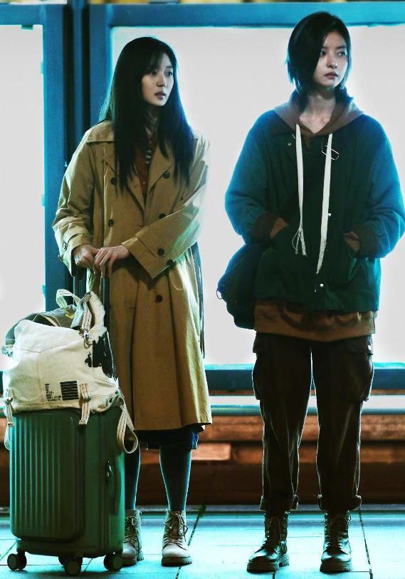 值得一看的优秀影片 蔡耳朵导演的处女作《照明商店》改编自姜草的