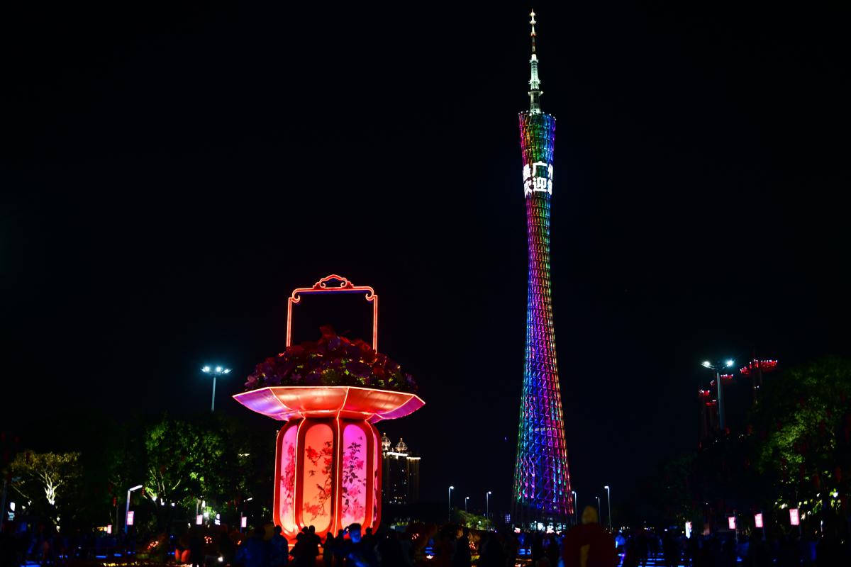 广东著名景点一览 广东是中国的南大门,拥有众多令人心驰神往的景点