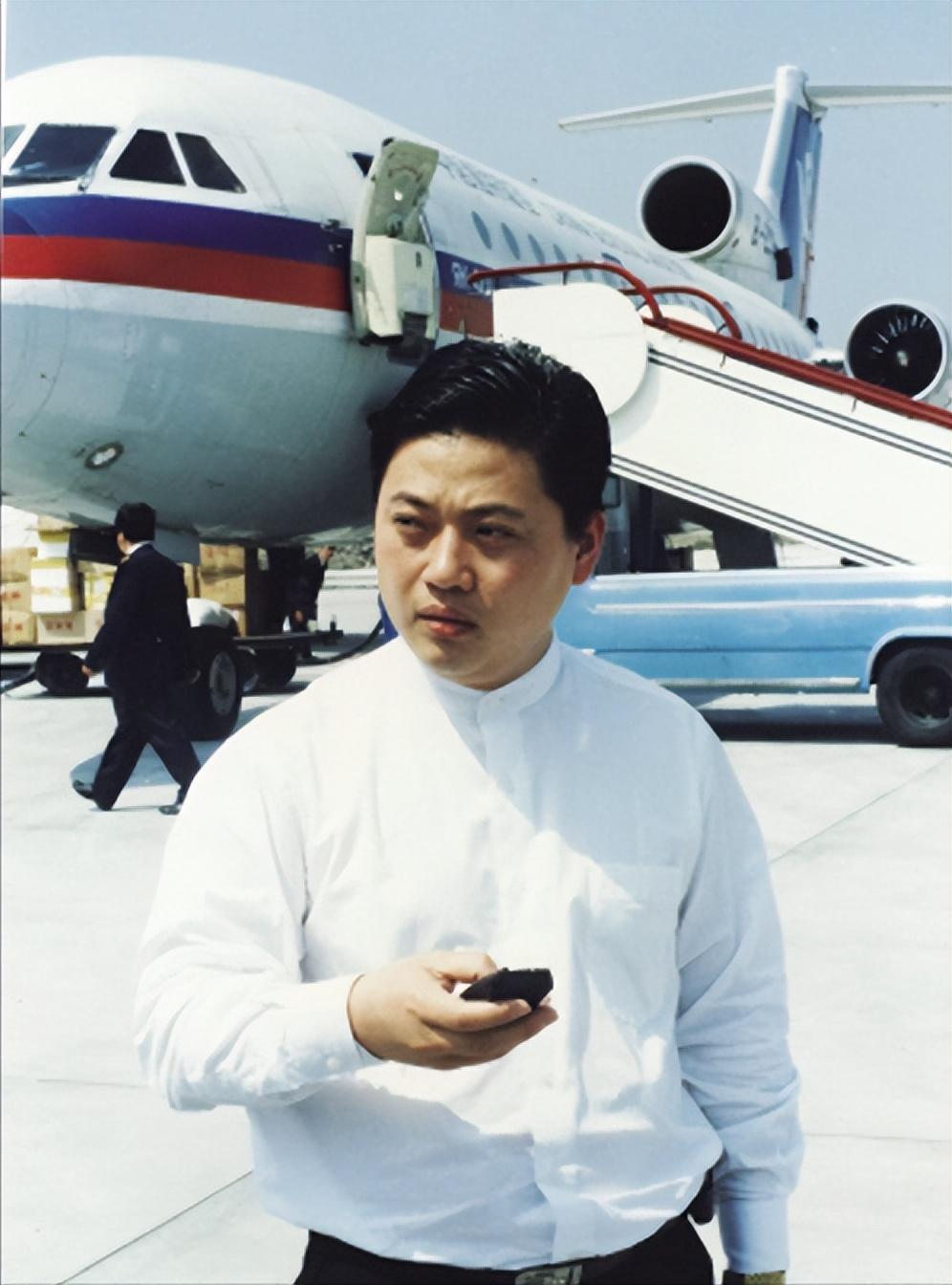 从法律角度看王均金的农民工体验:慈善与法律责任的双重视角 王均金