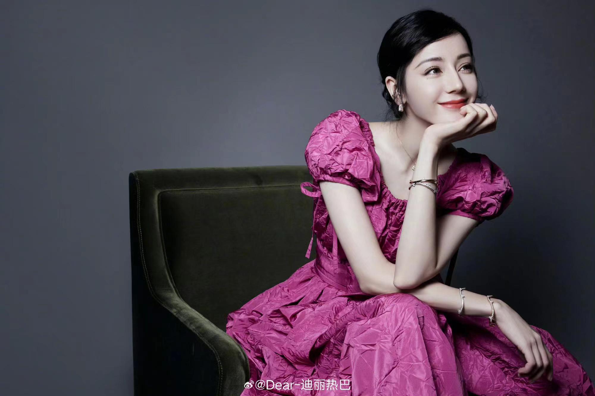 枭起青壤》:热巴陈星旭上演相爱相杀,宿世恩仇揭秘 迪丽热巴新剧《枭