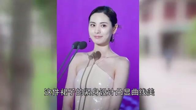 世界第一美女林珍娜:穿乳胶人鱼裙展现完美身材 世界第一美女林珍娜的
