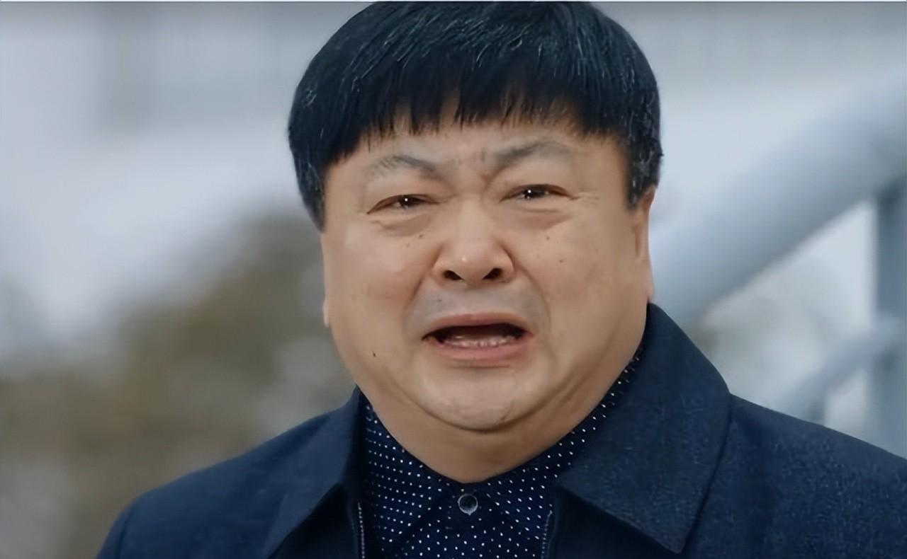 洪剑涛:人生像一碗麻辣烫 洪剑涛,既有炊事班故事中憨态可掬的洪班长