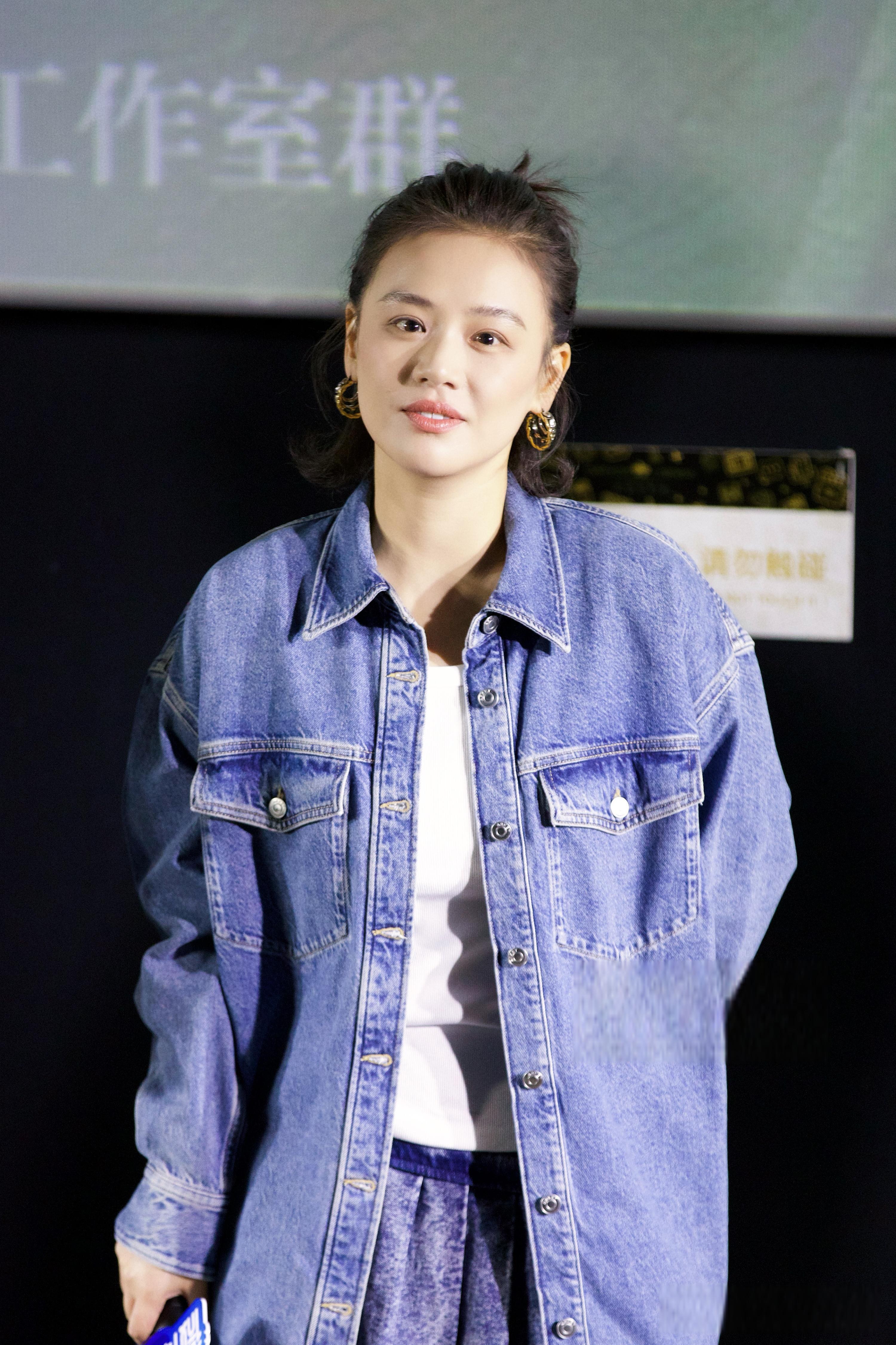 《烟火人家》热播,马思纯孙千姐妹情深,时尚共享 近期,马思纯和孙千的