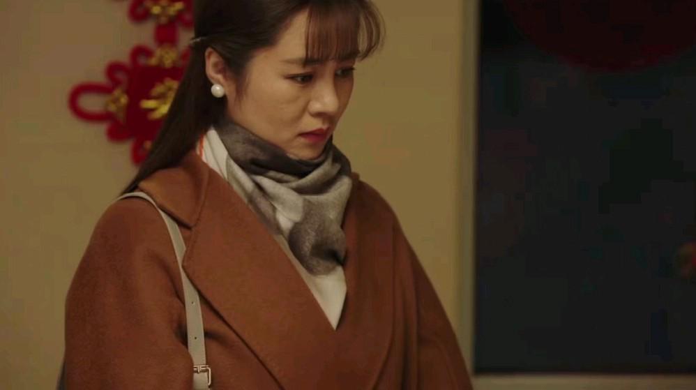 王小蒙一把握住谢永强