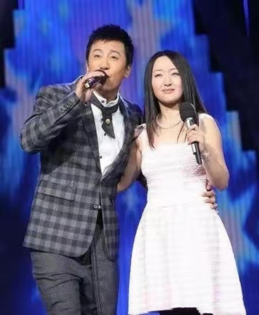 杨钰莹毛宁情歌对唱:66首情歌感人至深 杨钰莹和毛宁唱66首情歌感人