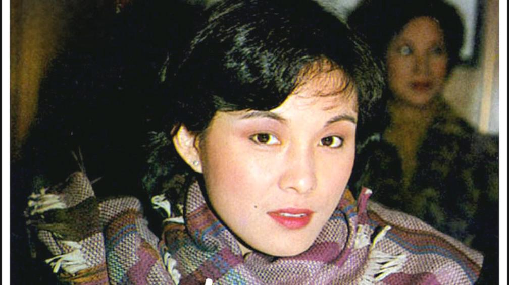 李影:香港演艺圈的璀璨星辰,艺术激情与人生曲折的交织 李影,这位在上