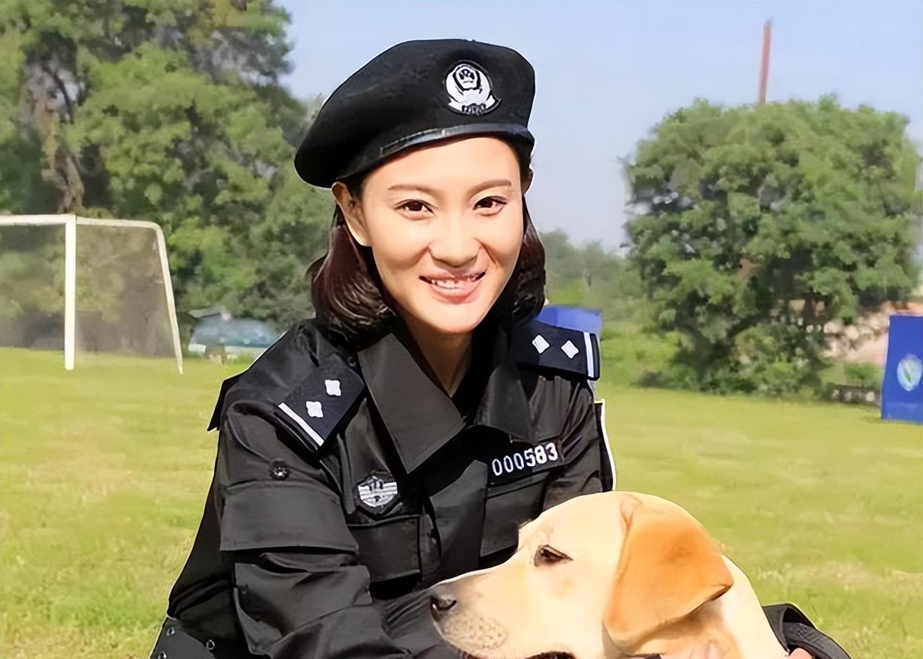 侯梦莎:从军旅之花到家庭美满的幸福之路 侯梦莎,这位被誉为"最美军花