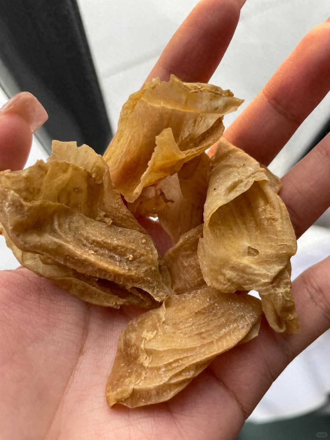 鸡内金:被忽视的宝藏 鸡内金,这个充满神秘色彩的名字,其实就在我们的