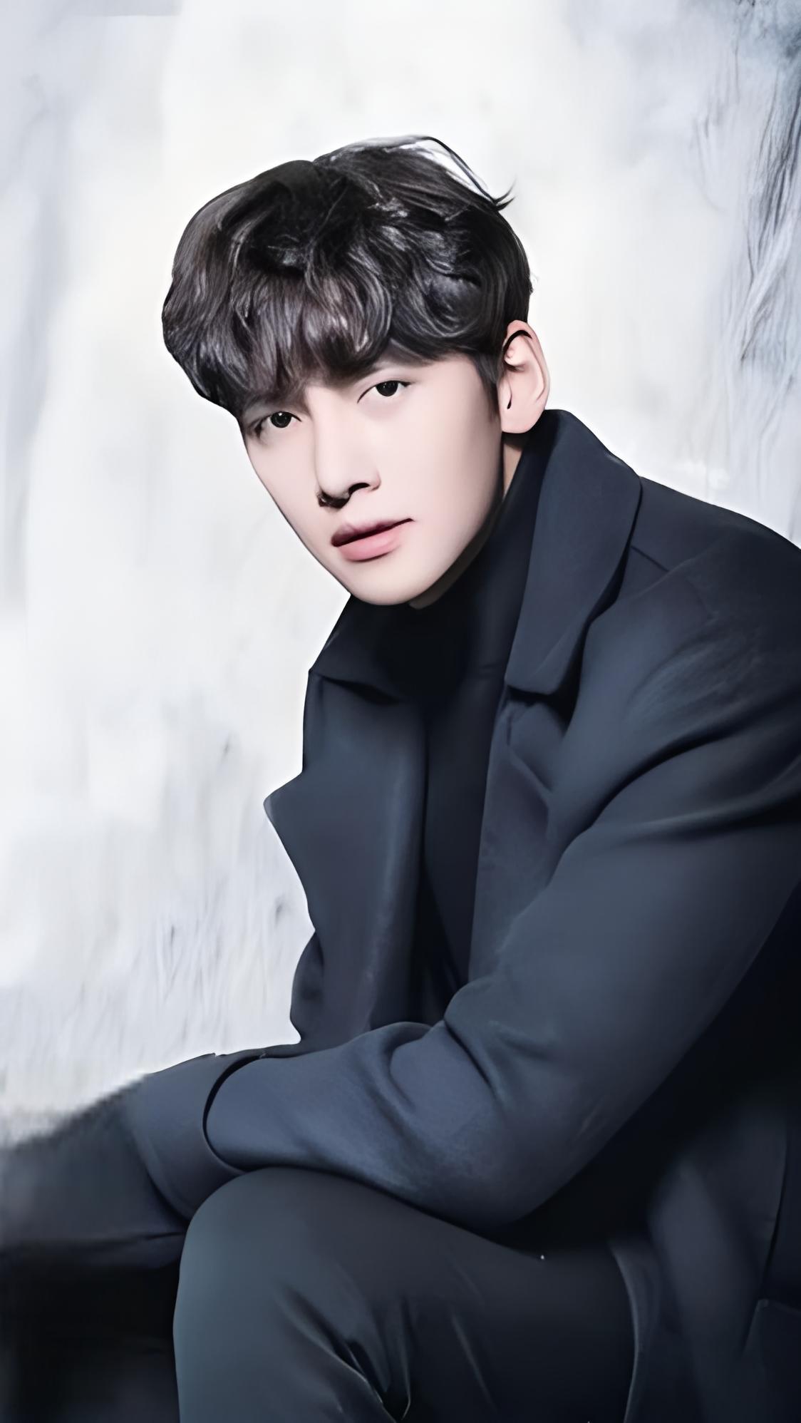 刘诗诗与池昌旭米兰邂逅:跨文化交流的新典范 在米兰的街头,刘诗诗与