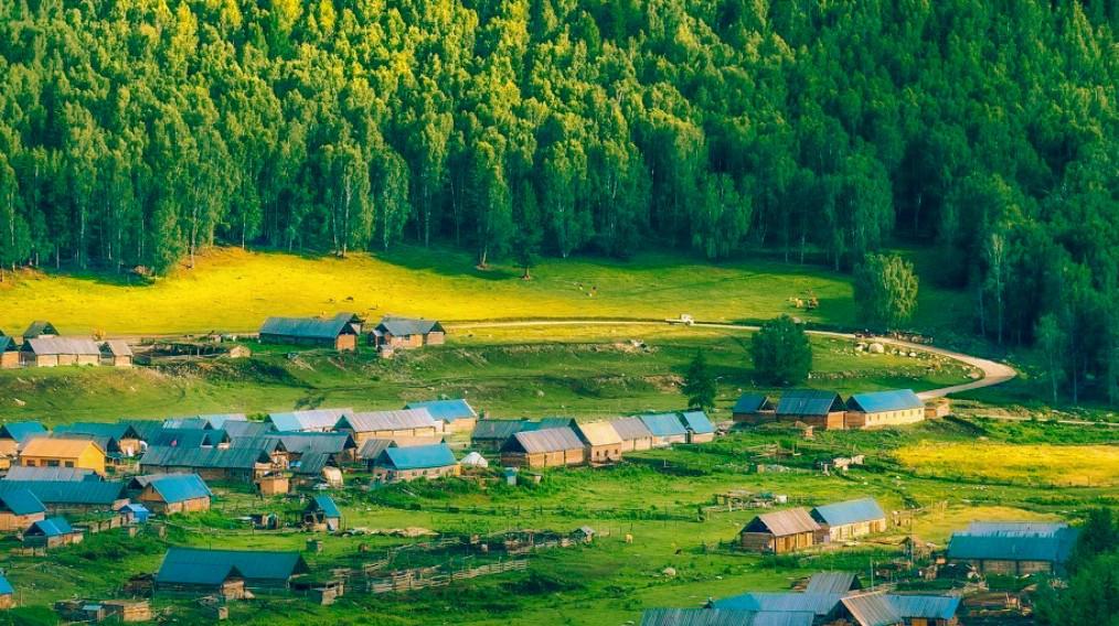 禾木村:新疆北部的自然秘境 禾木村,一个藏着自然秘境的地方.