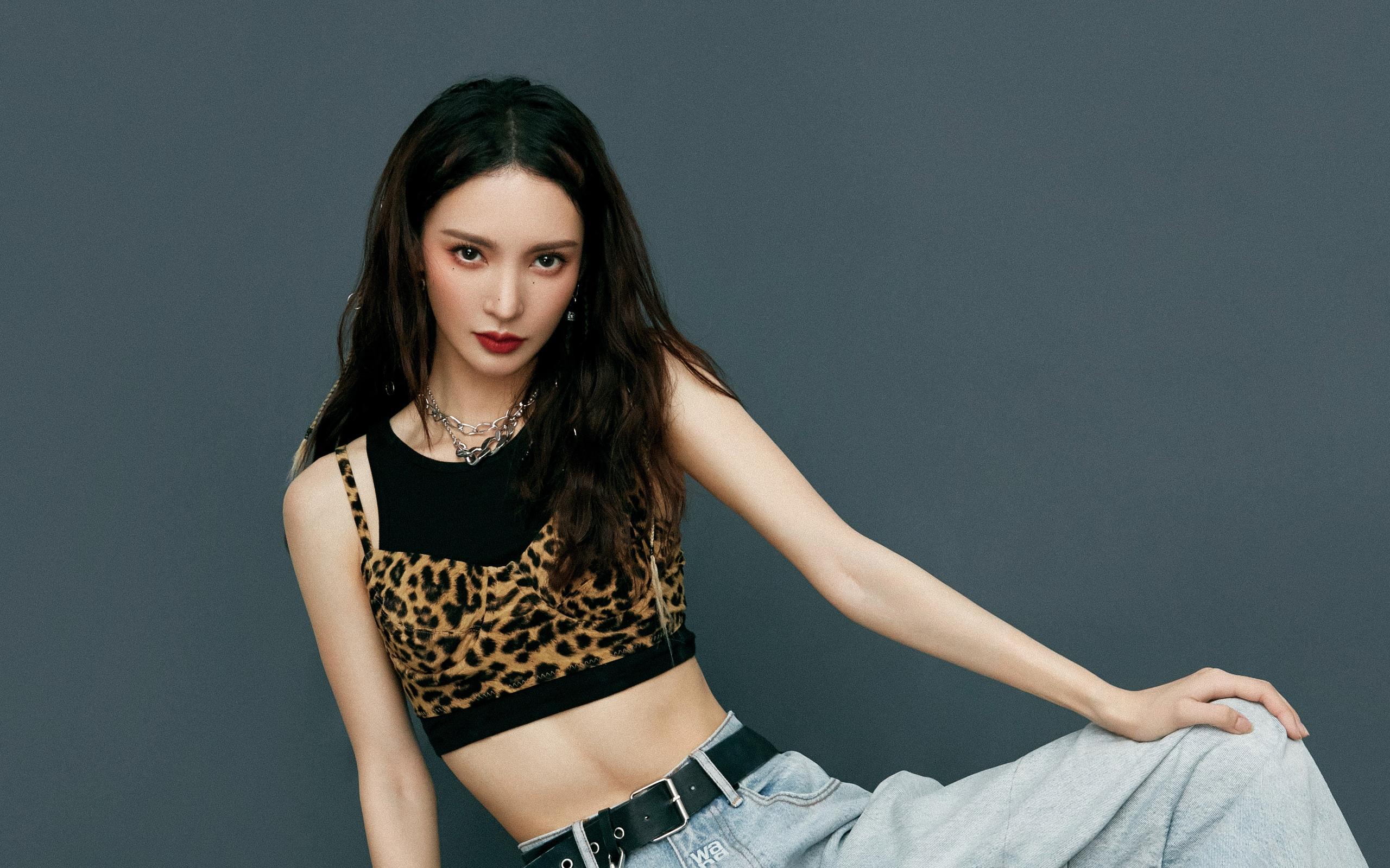 金晨颜值变化 金晨,中国娱乐圈的实力派女演员,她的颜值变化成为了