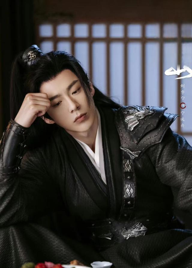 粉丝对宣传不满,老公吴奇隆也未有动作,这背后反映了娱乐圈的哪些趋势