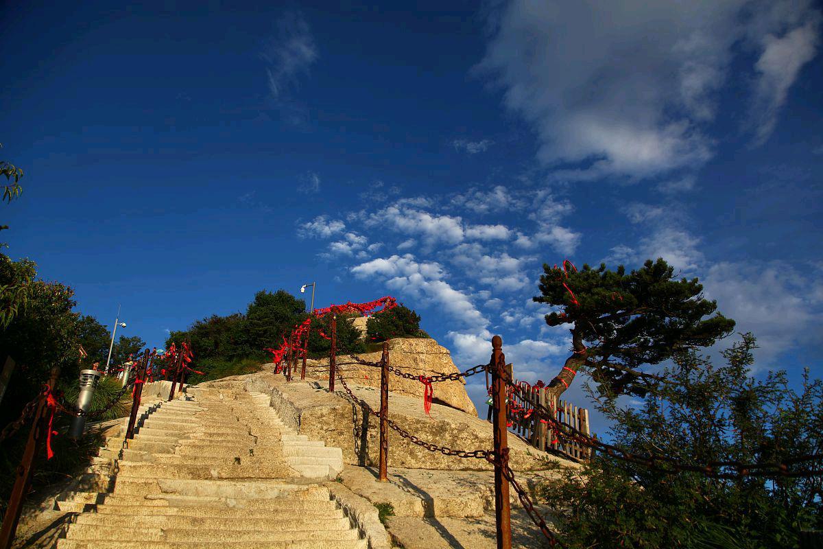 陕西华山:中国的黄金宝地 说走就走的旅行,你准备好了吗?