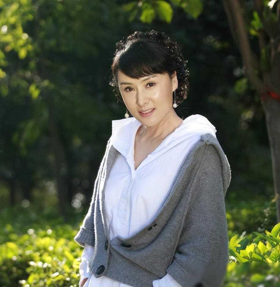 宁夏籍演员知名度前十名 宁夏回族自治区涌现出了许多优秀的演员,让