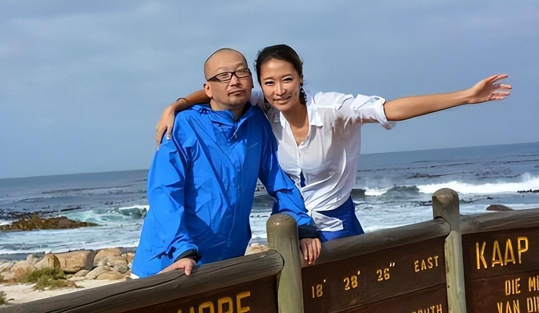 梁静与管虎:娱乐圈的深情厚意与冷静应对 在娱乐圈的纷繁复杂中,梁静
