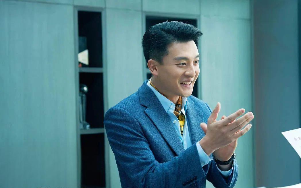 孙艺洲在电影《飞驰人生2》中的表演和演技进步让观众们对他产生粮