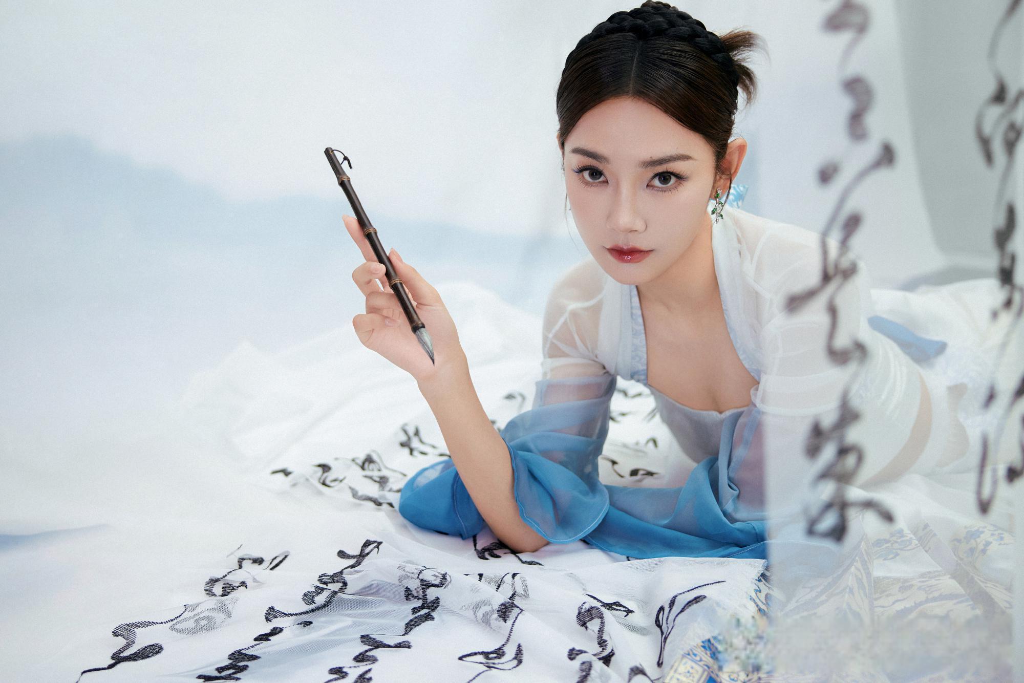 新剧宣传照曝光:曾舜晞李沁古装造型惊艳,古风韵味浓厚 曾舜晞与李沁