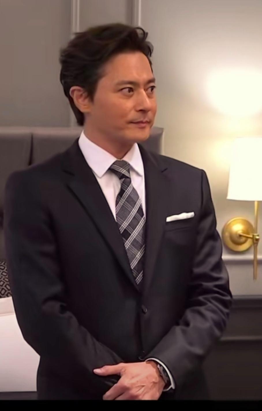 张东健:韩国第一美男 韩国影视圈的巨星张东健,如今已经52岁,依旧保持