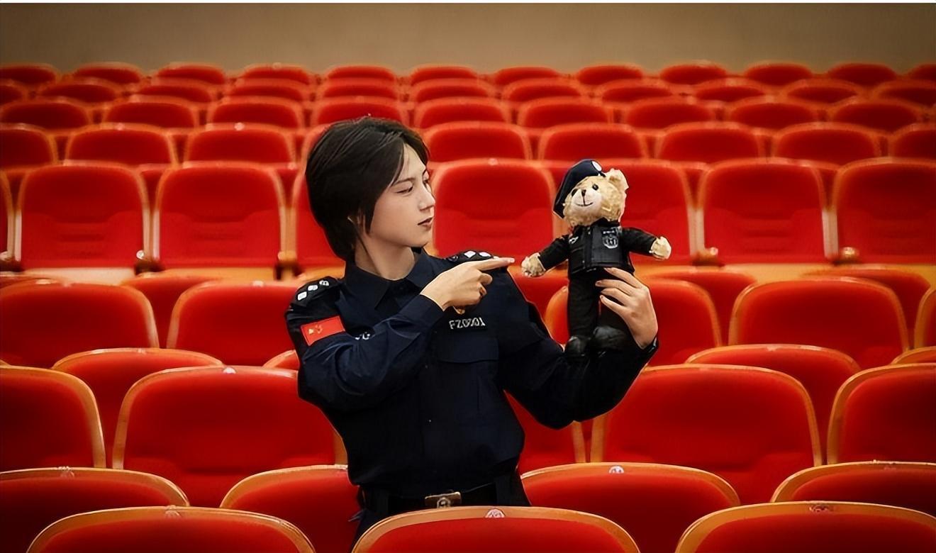 女枪王沈梦可:从军营到社会,她的光芒依旧璀璨 沈