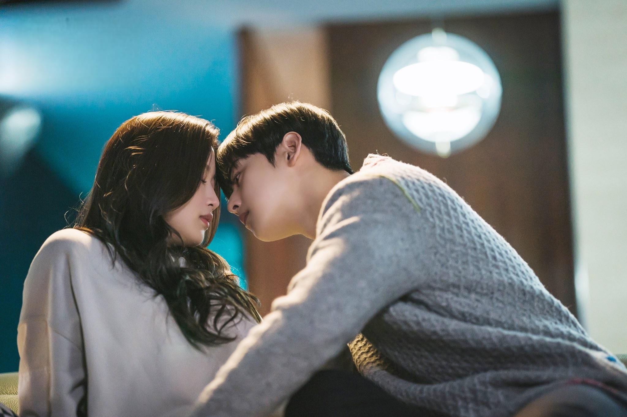 韩剧荧幕cp盘点 韩剧中的荧幕情侣可谓是多到不胜枚举,以下盘点了6组