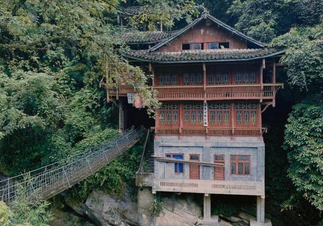 四川眉山高庙古镇:远离尘嚣的宁静与美好 在喧嚣的世界中,寻找一片