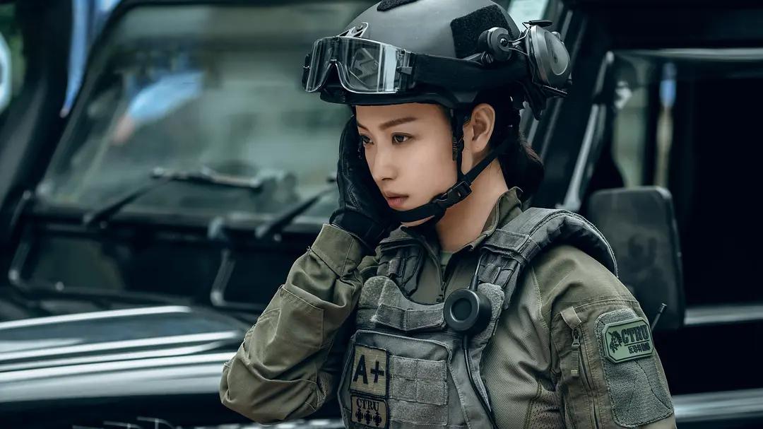 隐身的名字》:倪妮新剧来了 倪妮新剧《隐身的名字》即将开机,该剧是