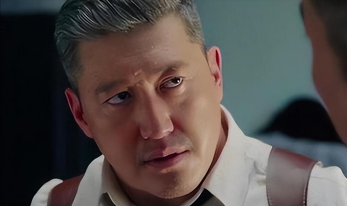 猎冰》:长着"坏蛋脸"的演员 赵龙豪,长着"坏蛋脸"的演员,三次改名字