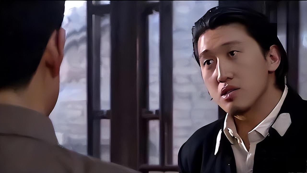 猎冰》:长着"坏蛋脸"的演员 赵龙豪,长着"坏蛋脸"的演员,三次改名字