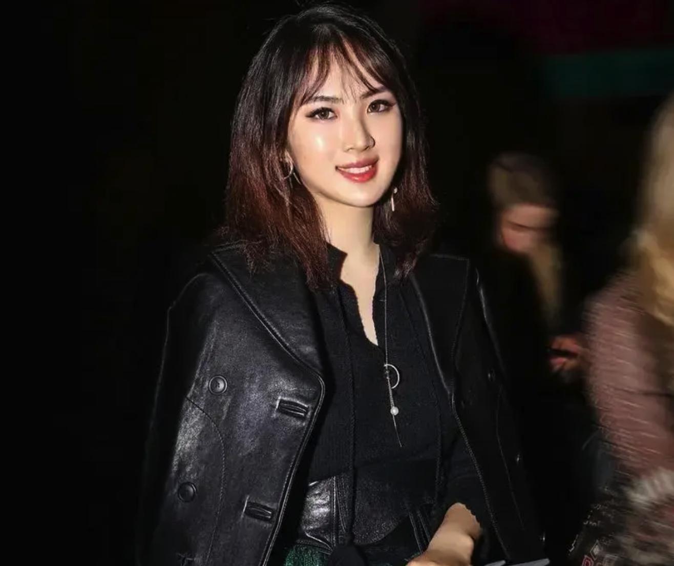 姚安娜:华为创始人任正非公开力挺女儿 姚安娜是华为创始人任正非的
