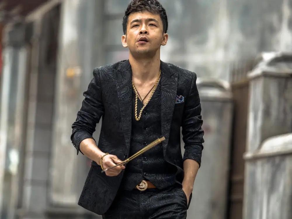 猎冰》:周云鹏的表演引发争议 电视剧《猎冰》的拍摄现场曝光了一段引