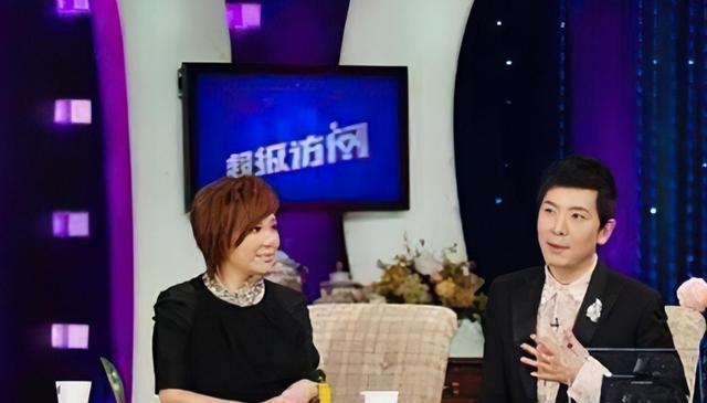 戴军:十六年的爱情抉择 戴军和李静是一对默契十足的主持人,共同主持